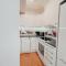 Apartment with 2bedrooms near the train and buss station
