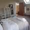 Magnificent House Bed No2 Double Room - Nobber