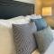 Riverfront Park Travel Apartments