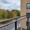 Large 2 Bed, 2 Bath, Free Parking & WiFi