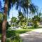 Smiles Beach Hotel - 南威