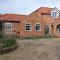 willow tree farm cottage with BBQ hut - Tattershall Thorpe