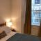 The Edmonstone's Residence - Edinburgh