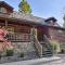 Rustic Dundee Log Cabin with Hot Tub and Forest Views! - Dundee