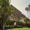 The Beverly Hills Hotel - Dorchester Collection - Лос-Анджелес