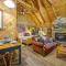 Do Not Disturb - Pigeon Forge Smoky Mountain Studio Cabin, Hot Tub, Fireplace - Pigeon Forge