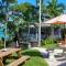 Orange Hill Beach Inn - Nassau