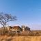 Luxury Villa looking onto Kruger National Park - Belfast