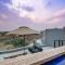 Luxury Villa looking onto Kruger National Park - Belfast