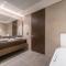 Luton Vacation Homes - Luxury & High floor 2BR , Jumeirah Living Marina Gate 3 - 48AB07