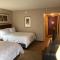 Holiday Inn Cincinnati-Eastgate, an IHG Hotel