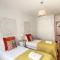 Time House Apartment by LovelyStay