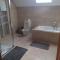 Single or Twin Room in Lovely Country Residence - Nobber