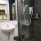 HIJAU Geniehome 2BR1studio Free 99mbps WIFI and Carpark at Utropolis Shah Alam - 莎阿南