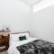 Flexhome Skywalk to Fiserv U2 with Rooftop, Gym, and Parking - 密尔沃基