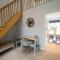 Entire Duplex apartment for up to 6 guests, free wifi - Darlington