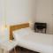 Hostal Manuela by gaiarooms