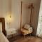 Hostal Manuela by gaiarooms