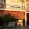 Tzamtzis Apartments