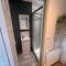 Seaview 1 bed open condo - free parking - 布莱顿霍夫