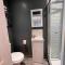 Seaview 1 bed open condo - free parking