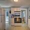 Charming MV Cottage Walk to Dtwn Oak Bluffs!