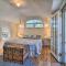 Charming MV Cottage Walk to Dtwn Oak Bluffs! - أوك بلوفس
