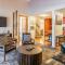 New Listing Updated 1 Bed and Loft 2 Full Bath La Residence IV N7 Sleeps 4 and Steps to Free Shuttle