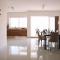 Modern 3 bedroom with AC apartment