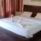 Sunset & Waves Resort, Mandrem Beach