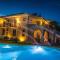 VILLA LIBECCIO appartment with shared swimming pool, solarium and private parking