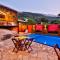 La Gloria House