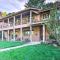 River Access and Mtn Views Cullowhee Lodge!