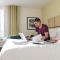 Candlewood Suites Huntersville-Lake Norman Area, an IHG Hotel