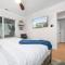 Modern Split Level Cabin -Hot Tub & Game Room