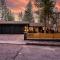 Modern Split Level Cabin -Hot Tub & Game Room