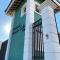 Casa condomínio 2 suítes