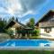Holiday House in Nature with Pool, Pr Matažič