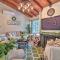 1 Mi to Lake Gregory Boho Crestline Cabin - Crestline