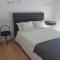 HOTEL S - ALOJAMENTO LOCAL