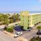 Beach Daze - Ocean front at Symphony Beach Club!