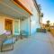 New Tremont Modern Beach