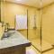 SUNSET BEACH HAVEN, Entire Villa, Beachfront, Private Pool - Galle