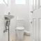 Luskin Lodge Unit 10 29 Weatherly Close
