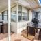 Oscars Pet Friendly Beach House, 14 Tomaree Road - Shoal Bay