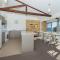 Castaways Unit 8 17 Shoal Bay Road