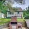 Year-round Waterfront Green Cottage On Vert Lake - Val-des-Bois