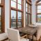 Colonnade Residence 11