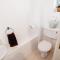 Booker Avenue House - 4 bedroom house with garden and parking