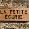 La Petite Ecurie - 圣提里耶拉佩尔什